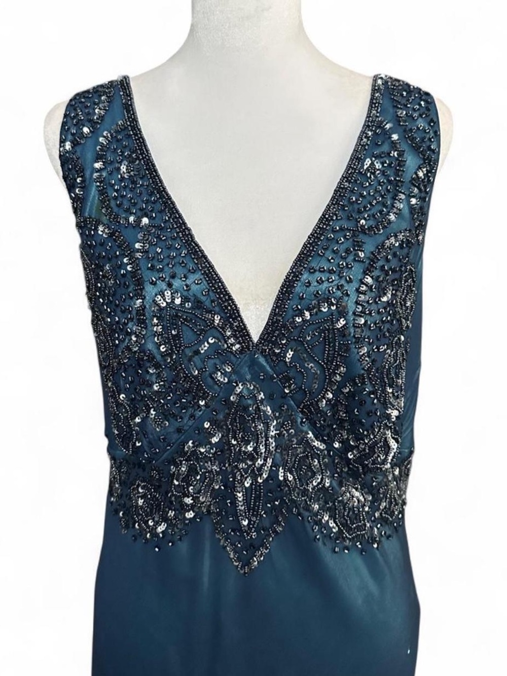 Adrianna Papell silk and beaded 20s style formal dress - Picture 2 of 9
